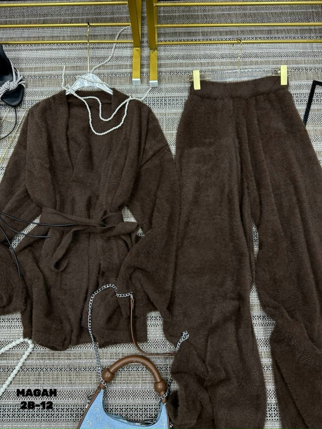 Костюм 23100504