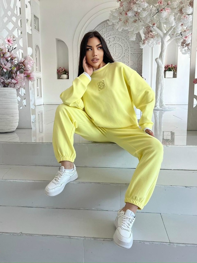 Спортивный костюм 23099833