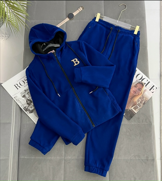 Костюм 23100604