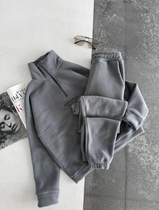 Спортивный костюм 23102173