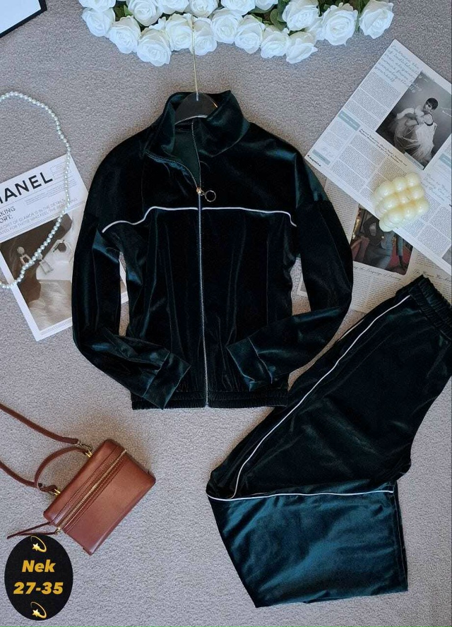 Спортивный костюм 23102115