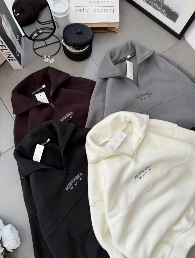 Спортивный костюм 23102173