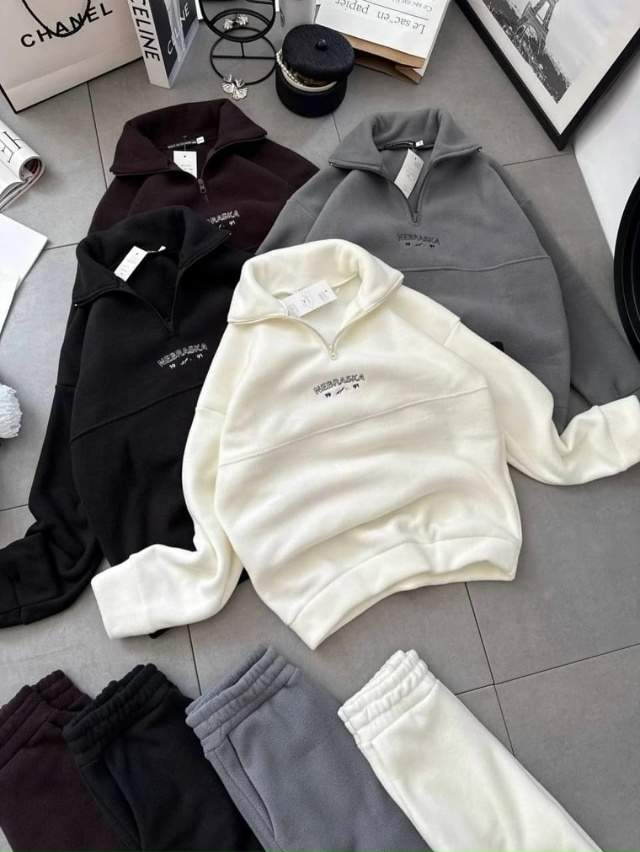 Спортивный костюм 23102173