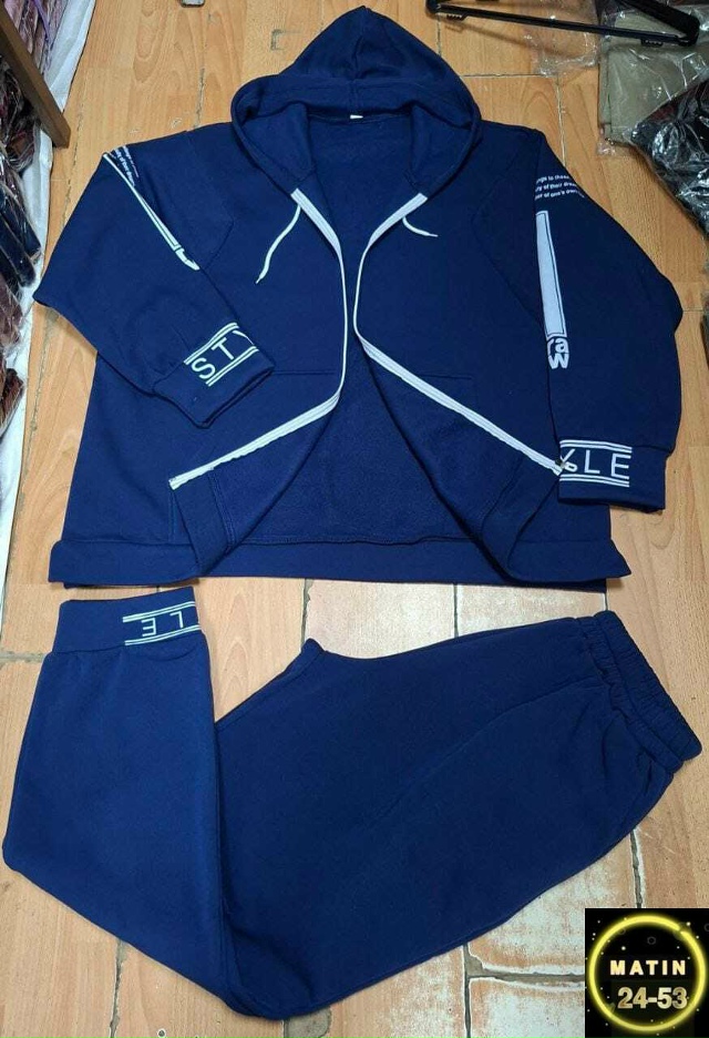 Спортивный костюм 23102941