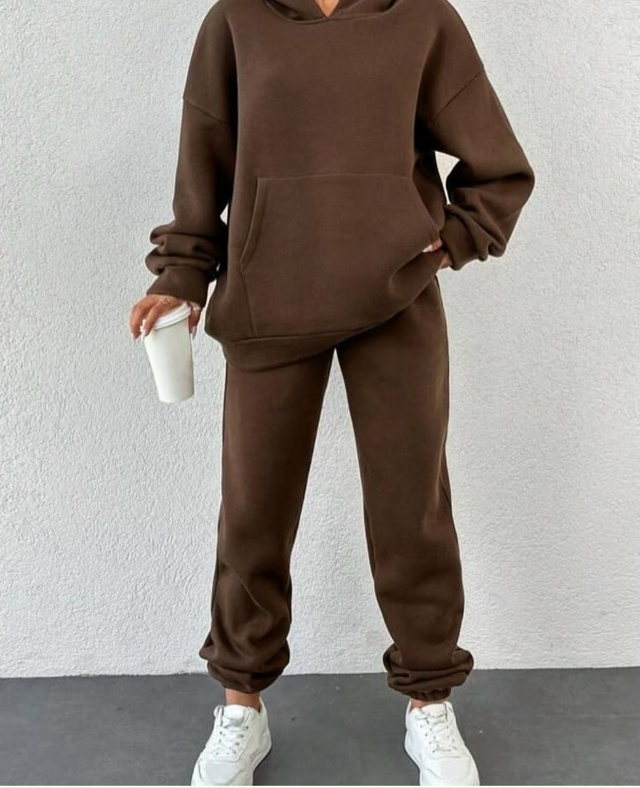 Спортивный костюм 23103262