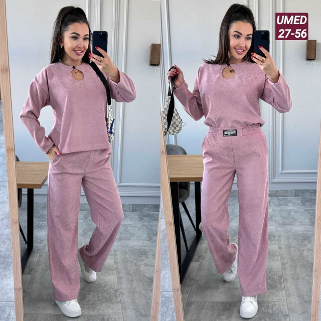 Спортивный костюм 23104925