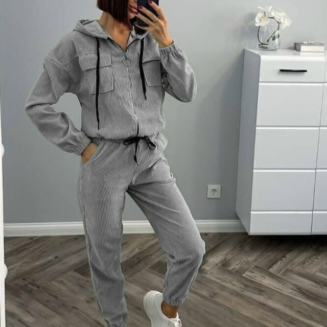 Спортивный костюм 23105742