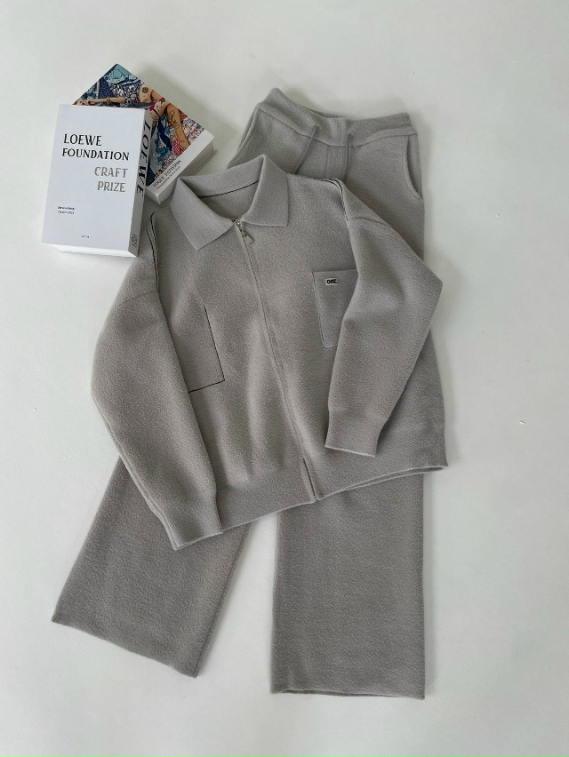 Спортивный костюм 23105455