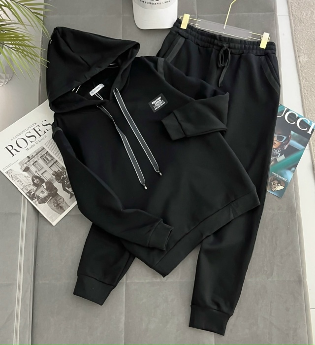 Спортивный костюм 23107216