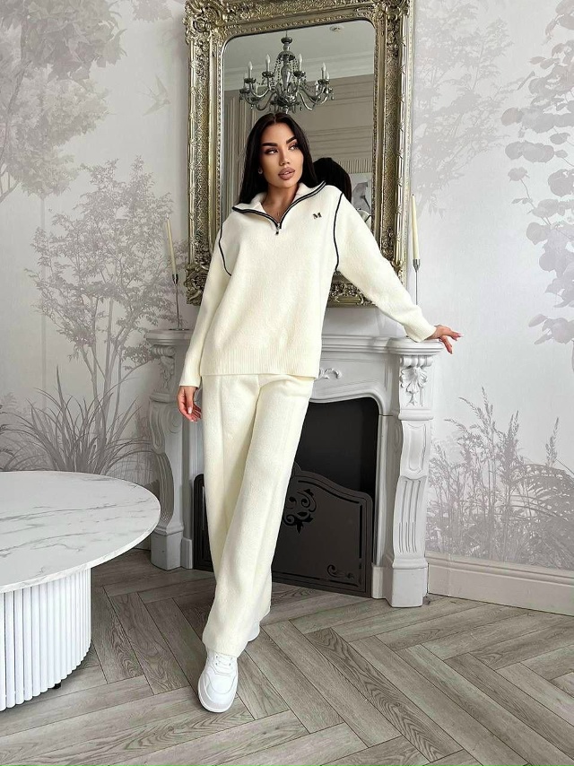 Костюм 23108235