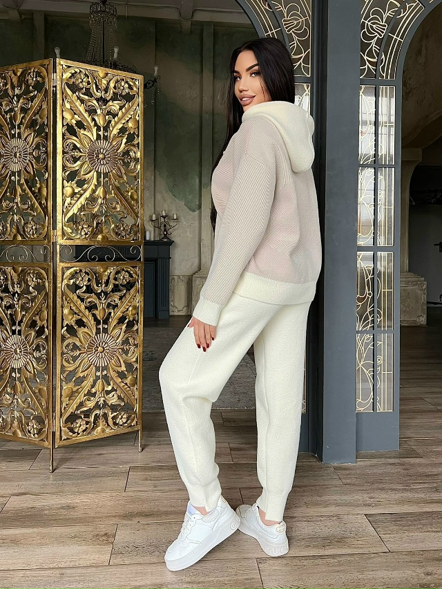 Костюм 23108285