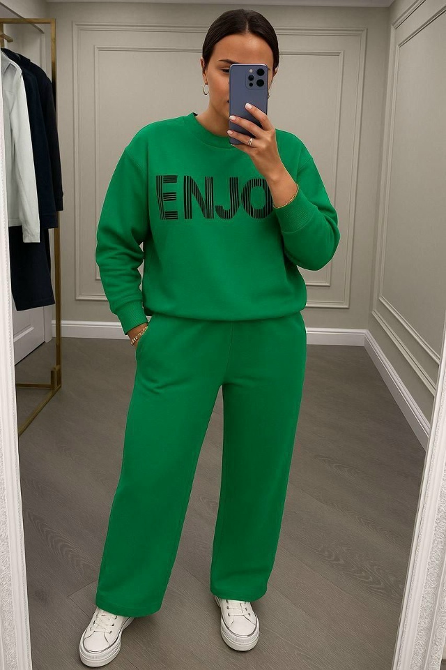 Спортивный костюм 23109692