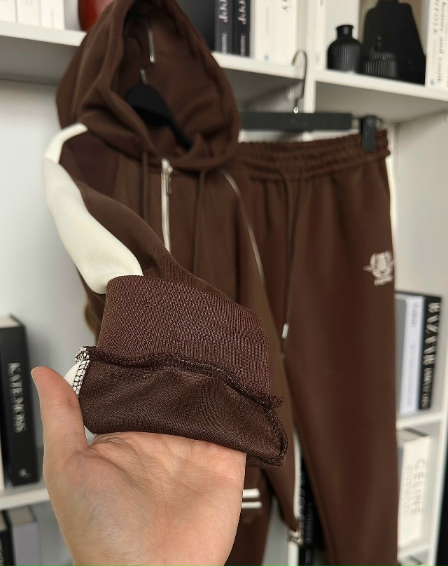 Спортивный костюм 23110614