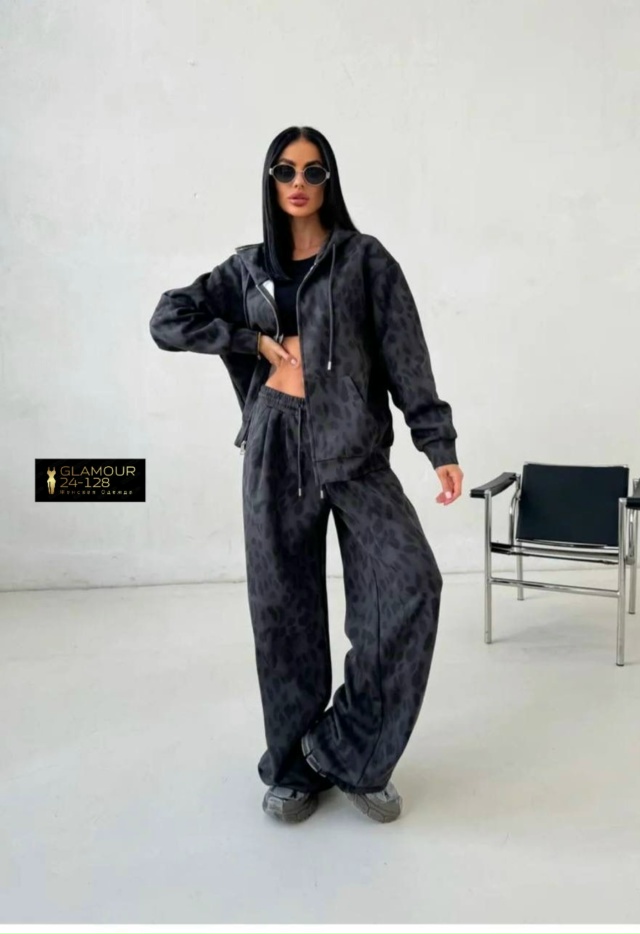 Спортивный костюм 23110699