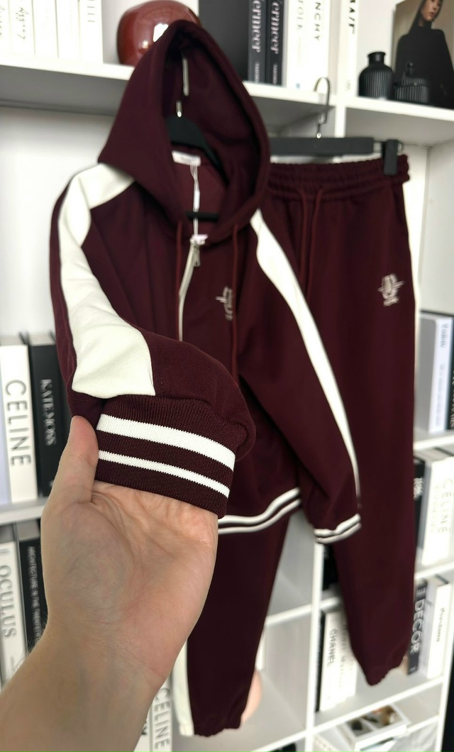 Спортивный костюм 23110613