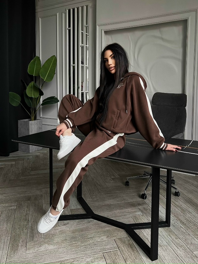 Спортивный костюм 23110614