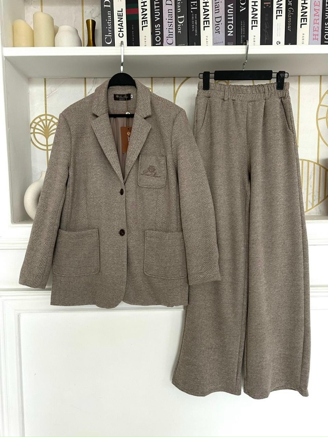 Костюм 23112387