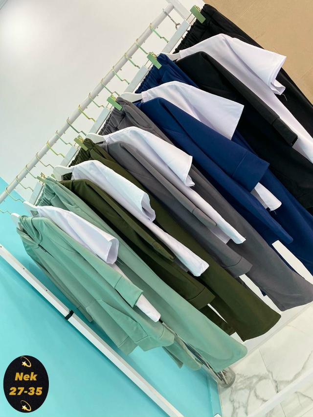 Спортивный костюм 23114468