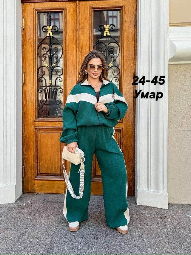 Спортивный костюм 23113730