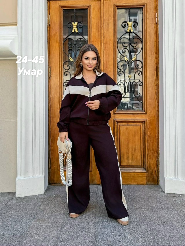 Спортивный костюм 23113730