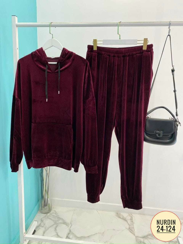 Спортивный костюм 23115507