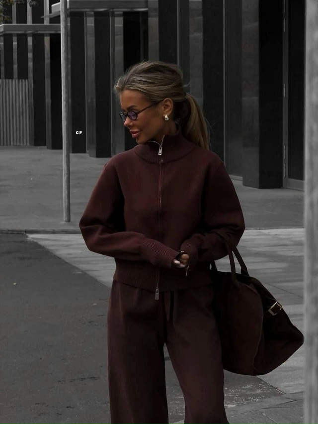 Костюм 23114924