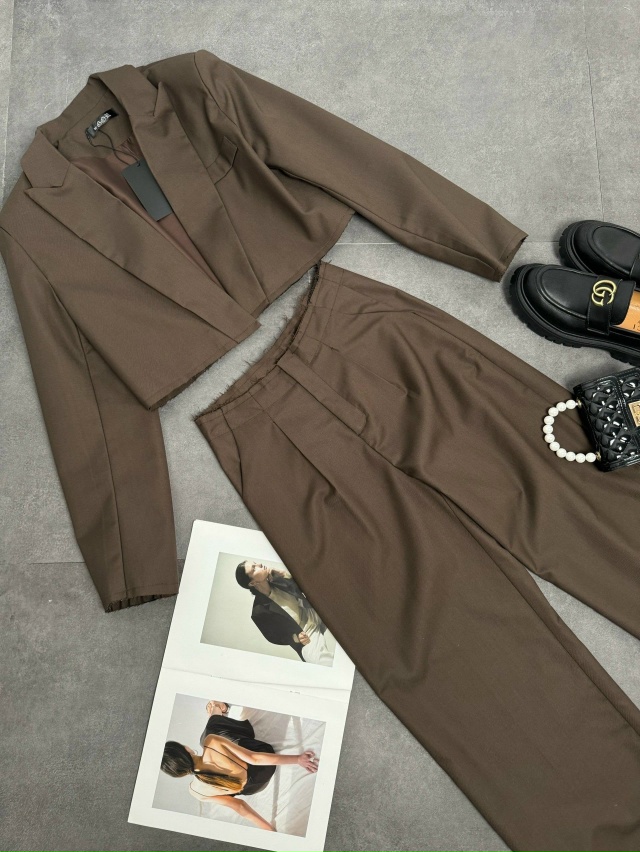 Костюм 23116490