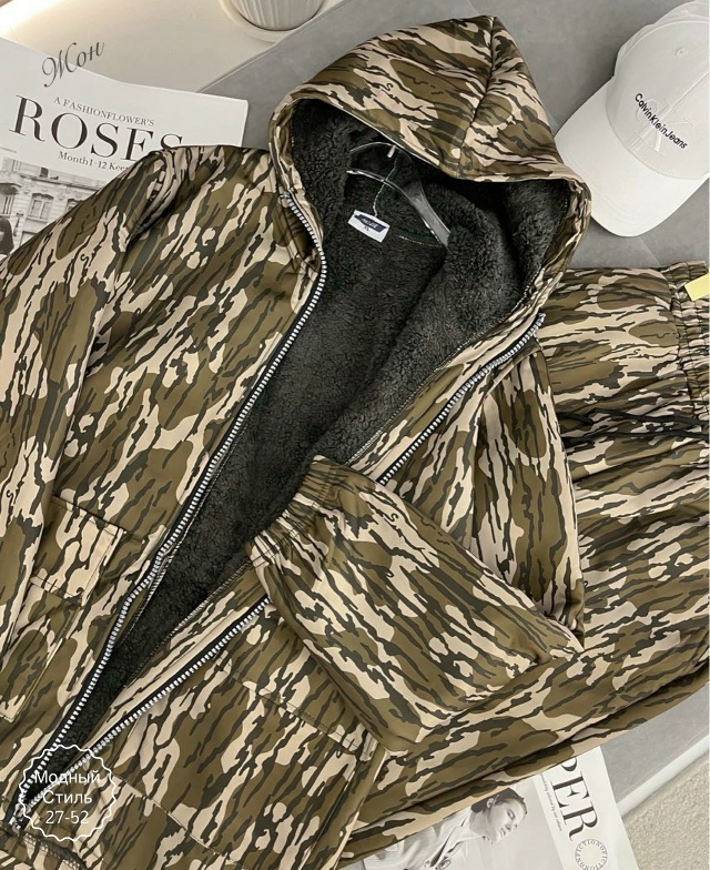 Спортивный костюм 23117623