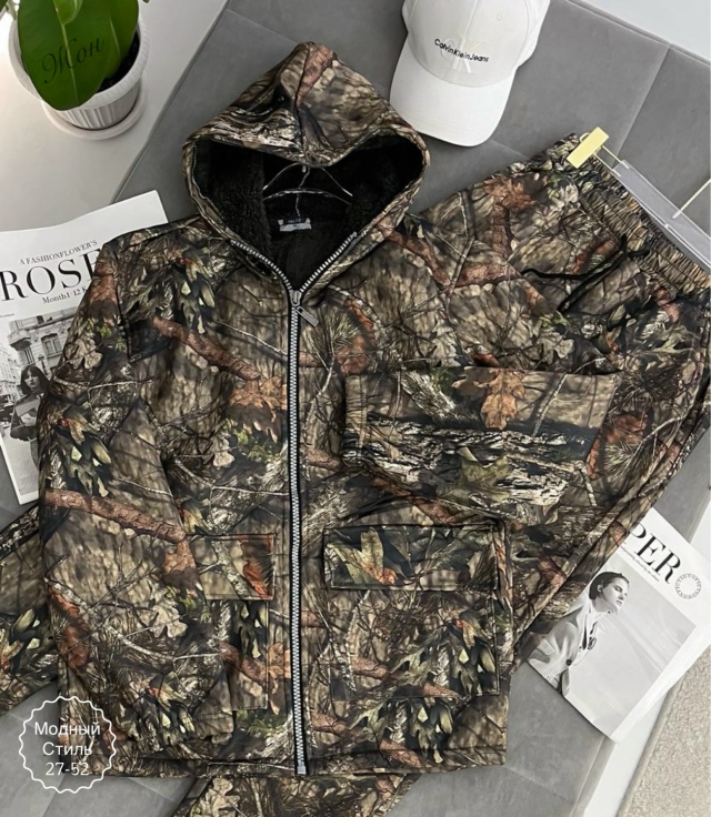 Спортивный костюм 23117623