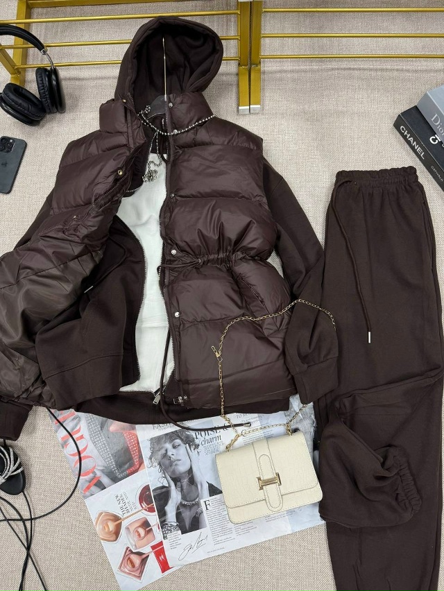 Спортивный костюм 23117756