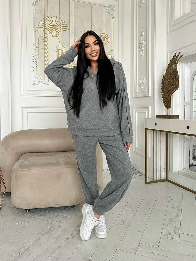 Спортивный костюм 23118847