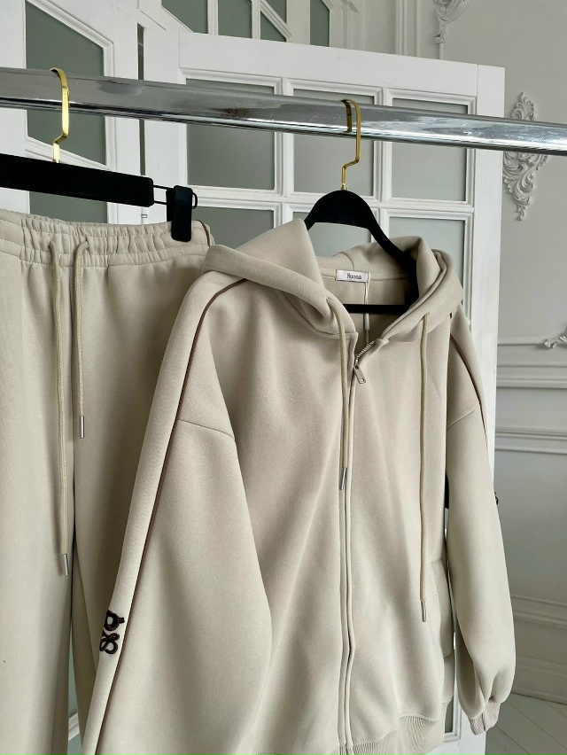 Спортивный костюм 23118783