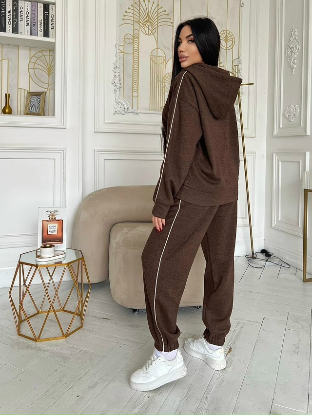 Спортивный костюм 23118847