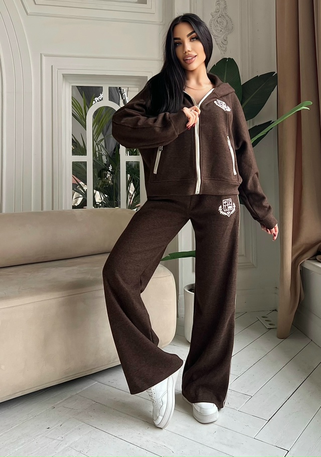 Спортивный костюм 23118848