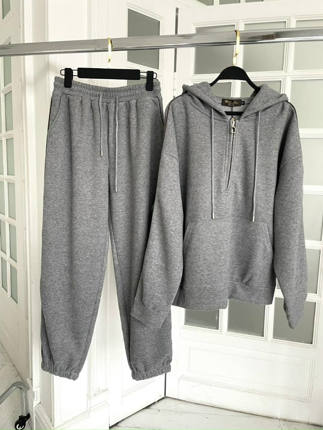 Спортивный костюм 23118847