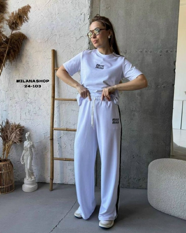 Спортивный костюм 23118948