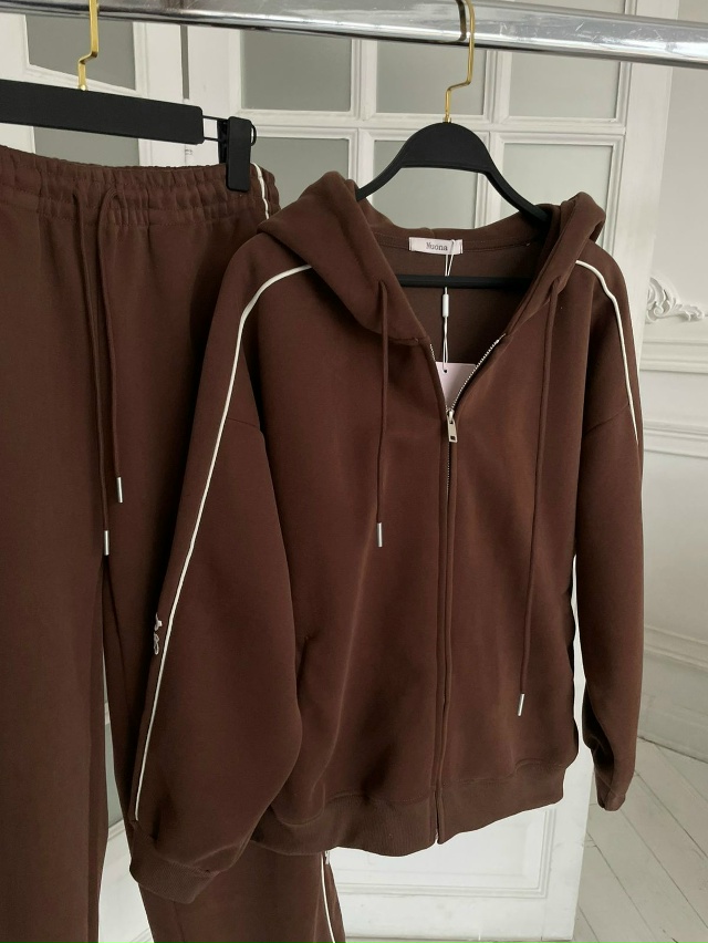 Спортивный костюм 23118782