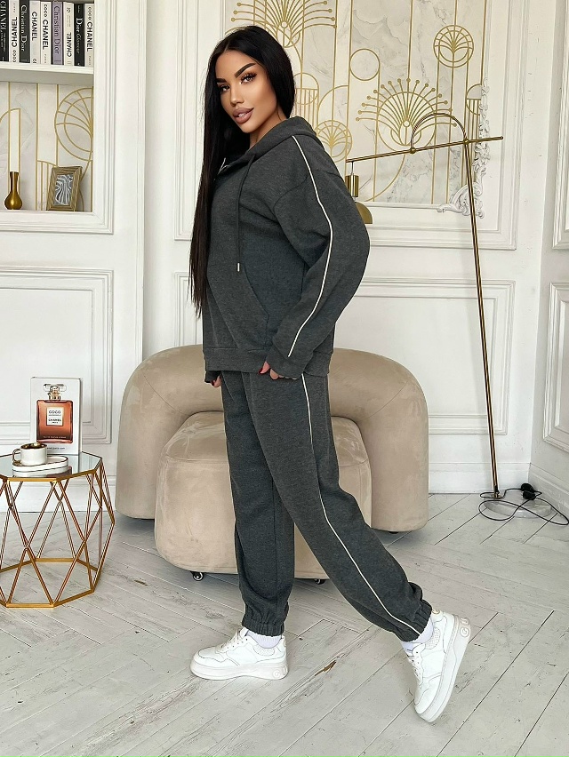 Спортивный костюм 23118849