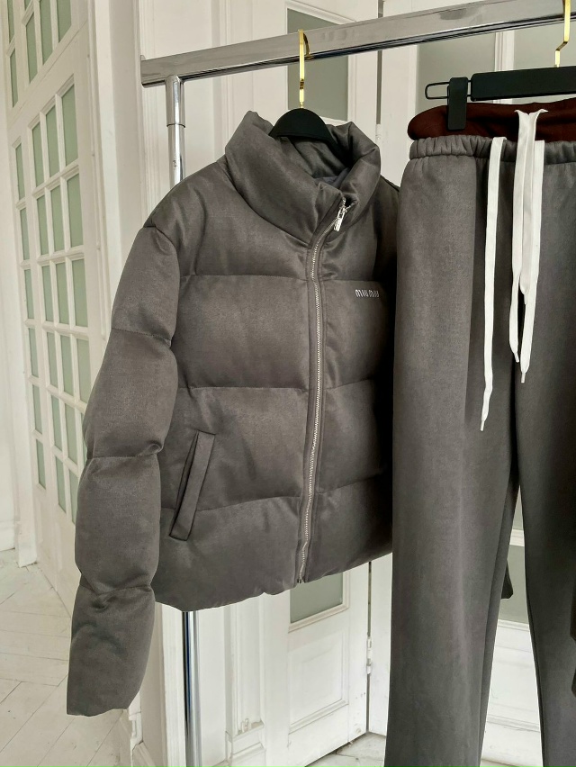 Спортивный костюм 23118787