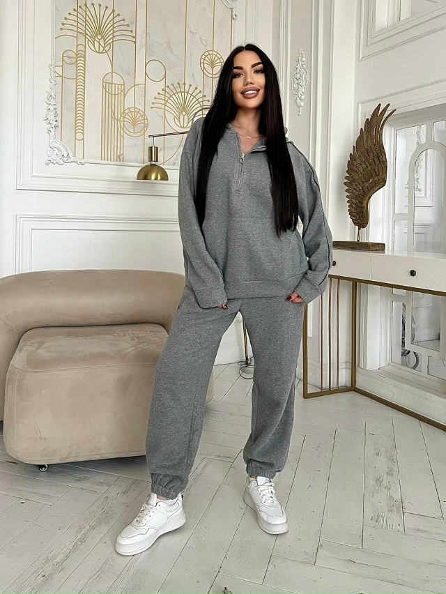 Спортивный костюм 23118847