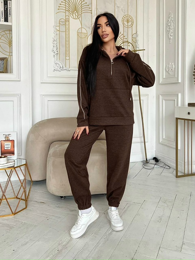 Спортивный костюм 23118847