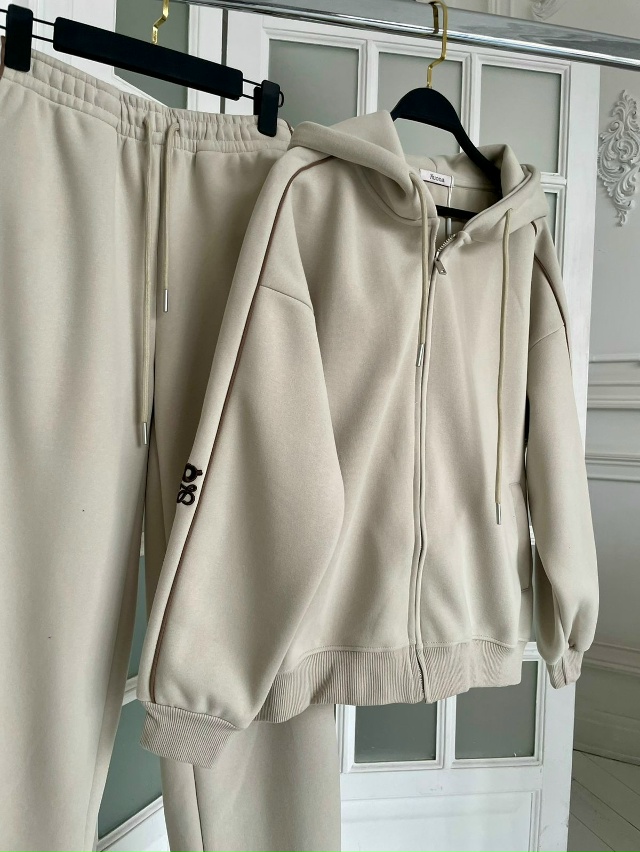 Спортивный костюм 23118783