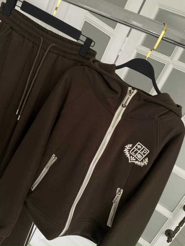 Спортивный костюм 23118850