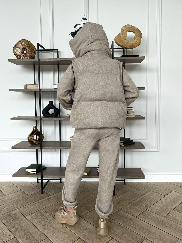 Спортивный костюм 23119821