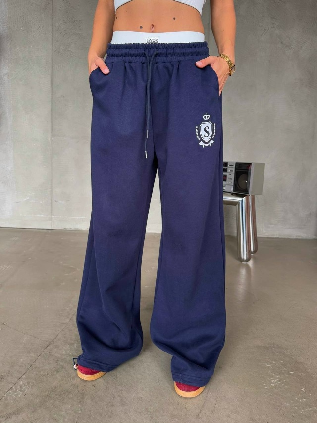 Спортивный костюм 23120957