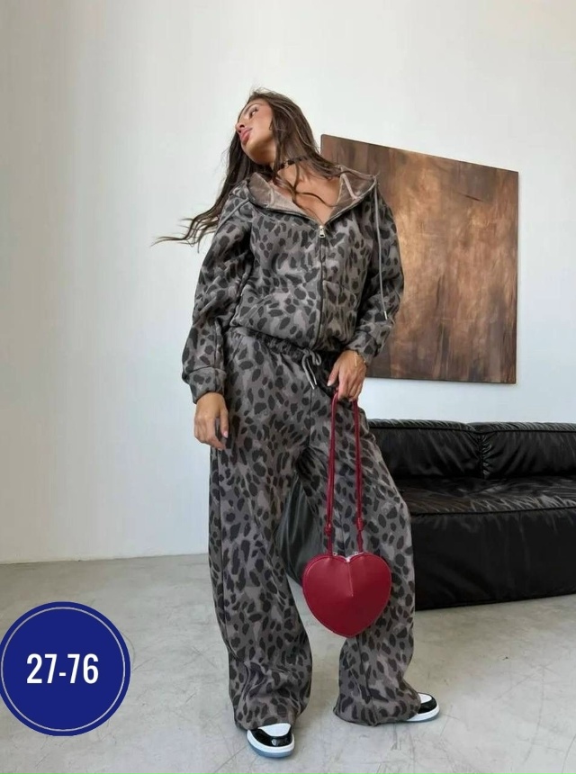 Спортивный костюм 23120632