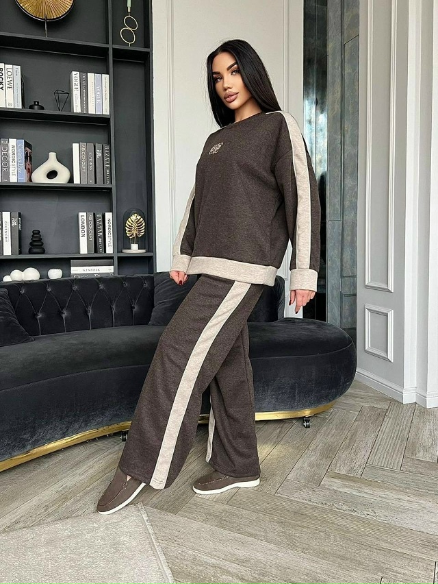 Спортивный костюм 23122691