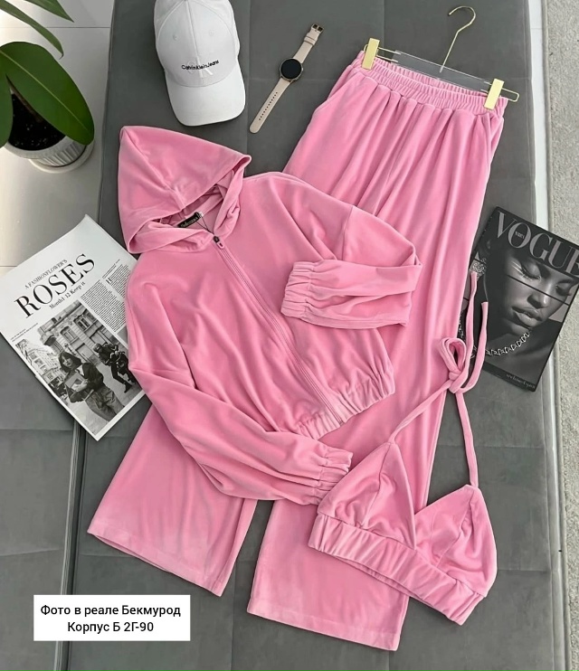 Спортивный костюм 23122840