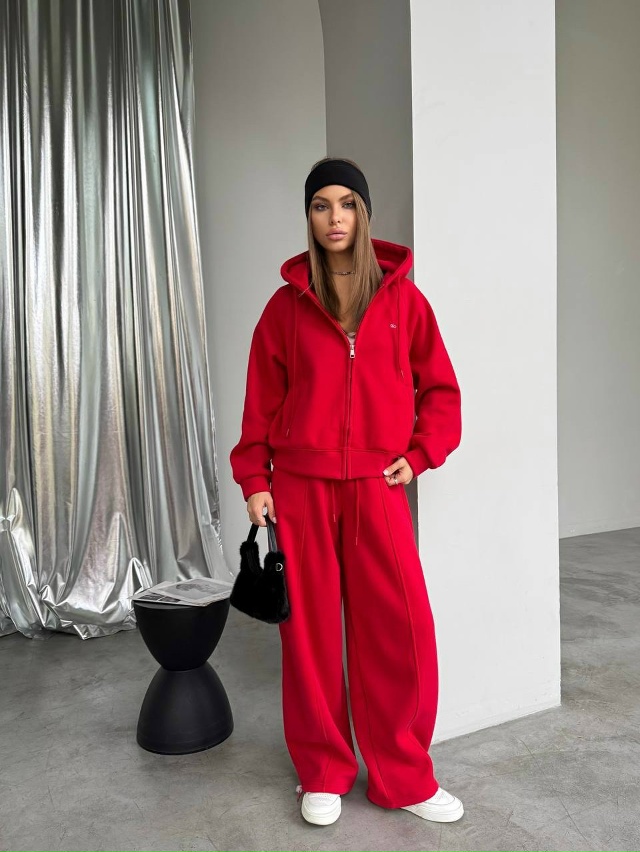 Спортивный костюм 23122925