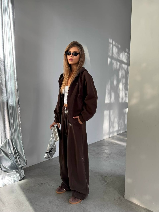 Спортивный костюм 23122926